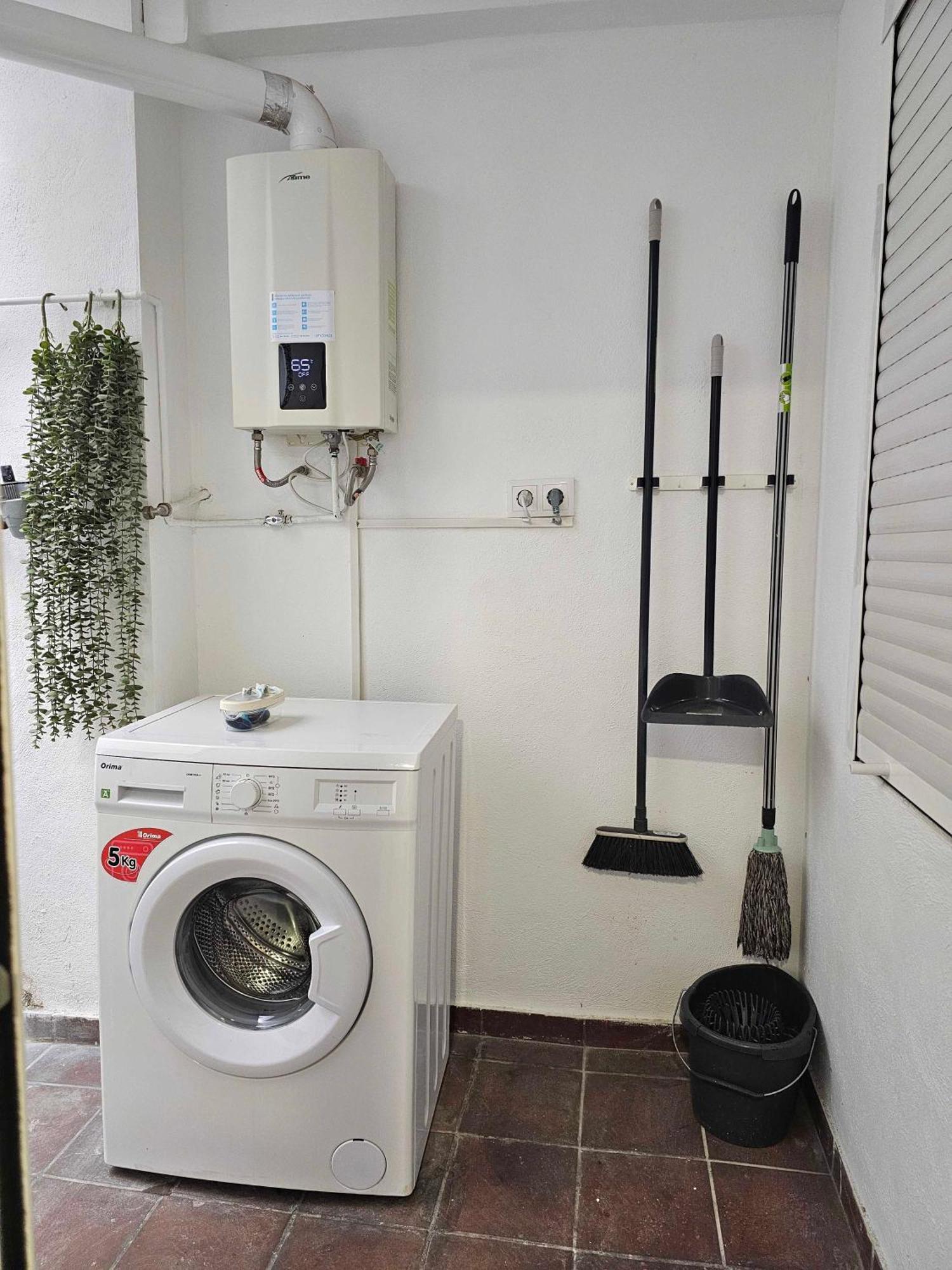 Suncastle Apartamentos Alicante -With Sunny Rooftop Terrace And Barbecue Luaran gambar