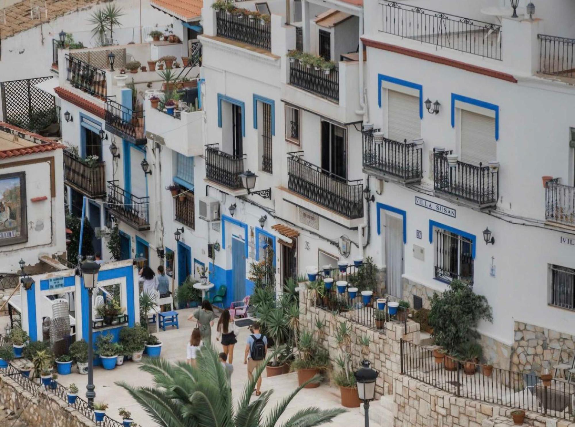 Suncastle Apartamentos Alicante -With Sunny Rooftop Terrace And Barbecue Luaran gambar