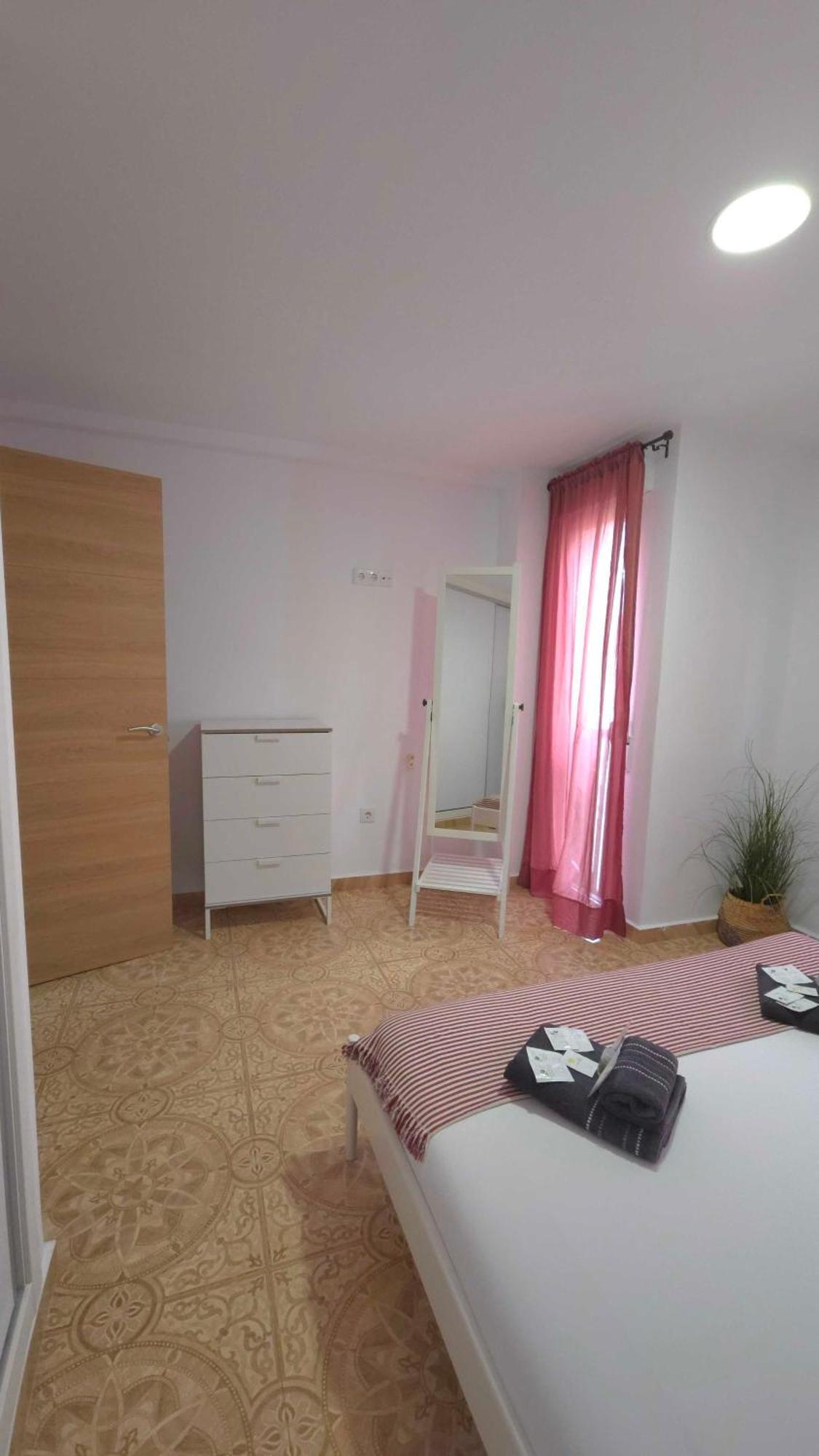 Suncastle Apartamentos Alicante -With Sunny Rooftop Terrace And Barbecue Luaran gambar